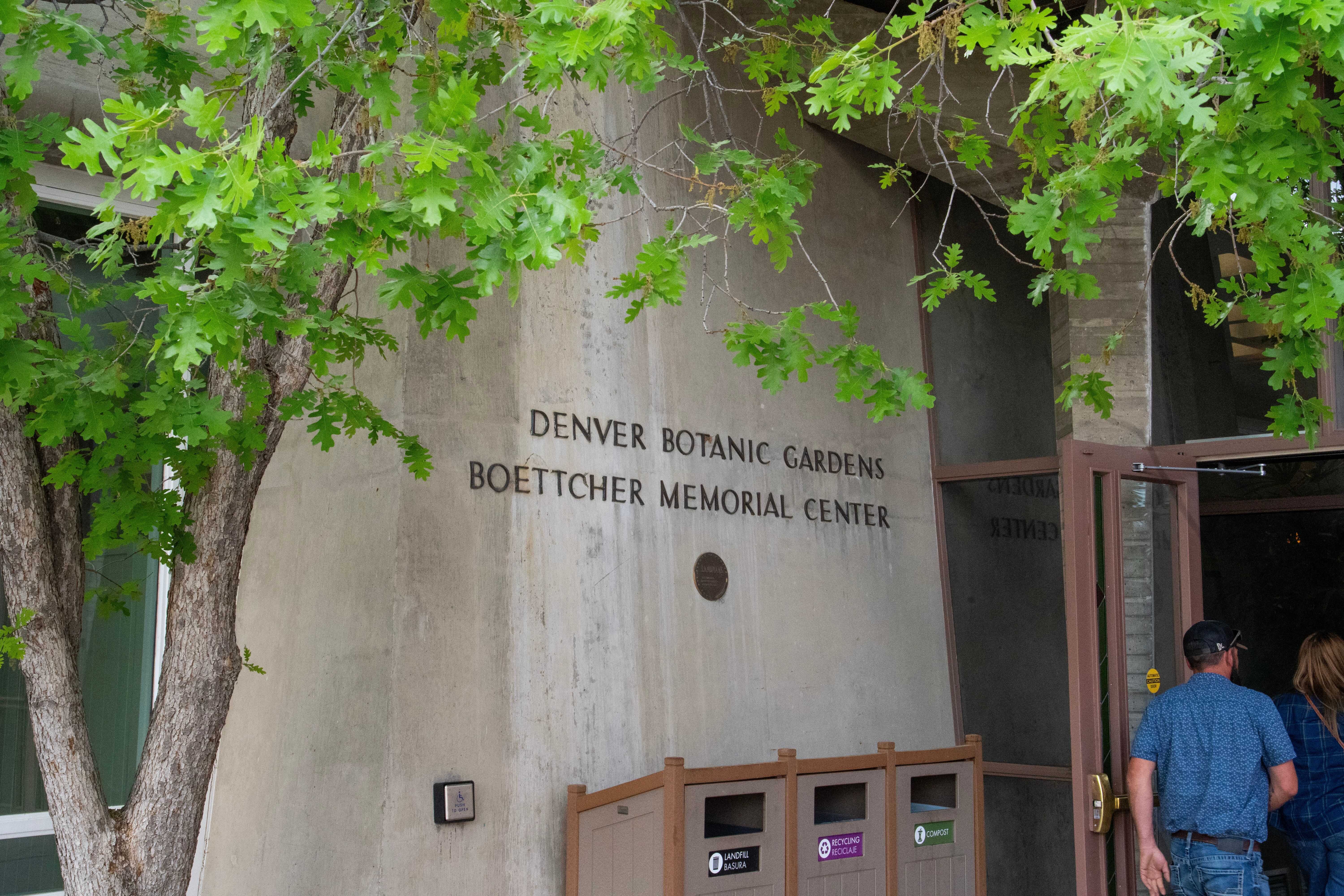 Denver Botanic Gardens Boettcher Memorial Center signage.