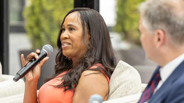 LaShawn English speaking at Marathon Health's Michigan Roundtable event.